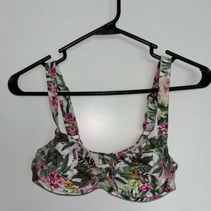 Victoria’s Secret Swim top size 34C